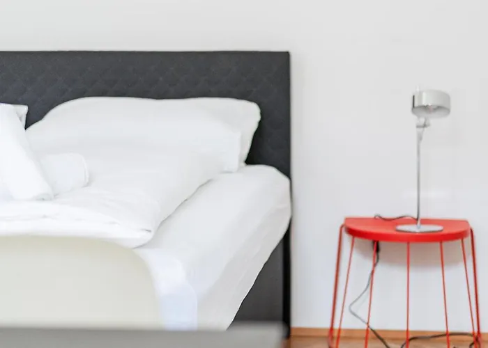 Stylish Near Schoenbrunn Castle Apartman