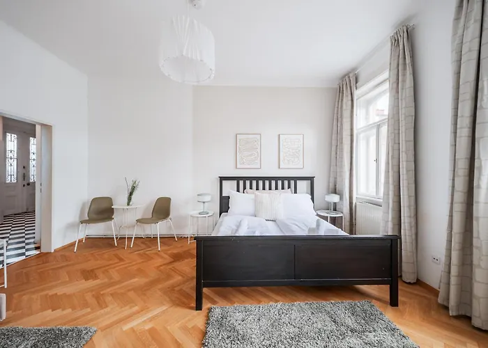 Apartman Stylish Near Schoenbrunn Castle Bécs