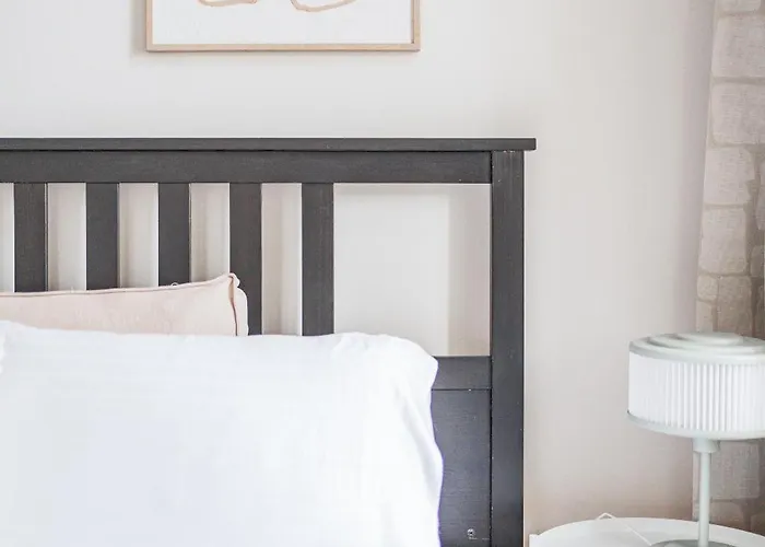 Stylish Near Schoenbrunn Castle Apartman *